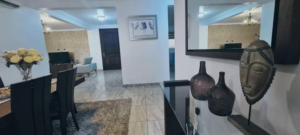 Bertha'S Court D-Plus Apartments Dzorwulu Bagian luar foto