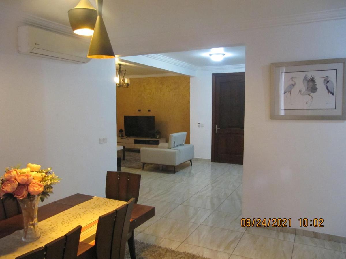 Bertha'S Court D-Plus Apartments Dzorwulu Bagian luar foto