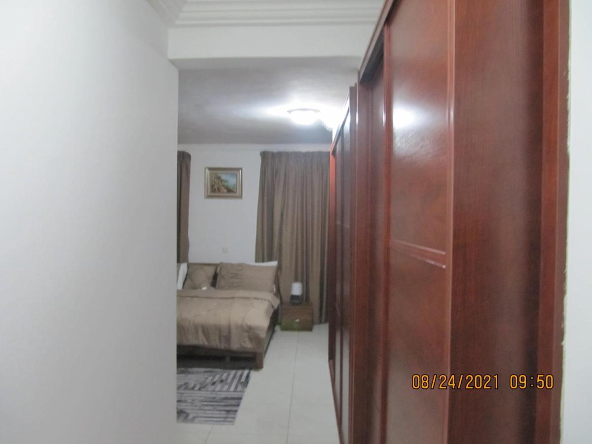 Bertha'S Court D-Plus Apartments Dzorwulu Bagian luar foto